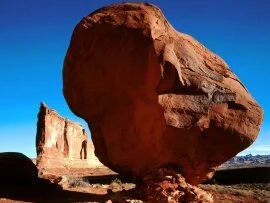 Balanced Rock near the Tower of Babel, Arches Na.jpg (click to view)