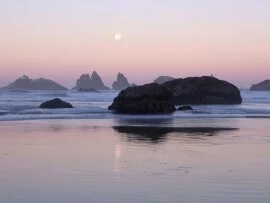 Moonset and Kittens, Sea Stacks, Bandon, Oregon .jpg (click to view)