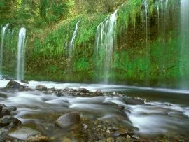 Mossbrae Falls, Dunsmuir, California - .jpg (click to view)