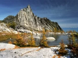 Prusik Peak and Gnome Tarn, Alpine Lakes Wildern.jpg (click to view)