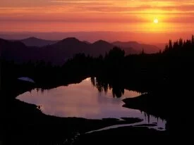 St. Andrews Lake at Sunset, Washington - 1600x12.jpg
