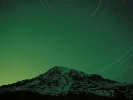Star Trails, Mount Rainier, Washington - 1600x12.jpg (click to view)