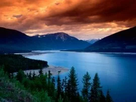 Upper Arrow Lake, British Columbia, Canada - 160.jpg (click to view)